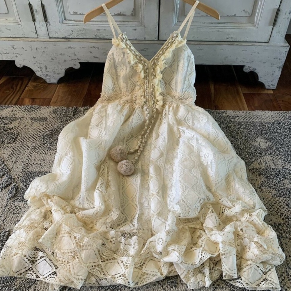 Shop Fig Cream Lace High Low Dress - Picture 3 of 4